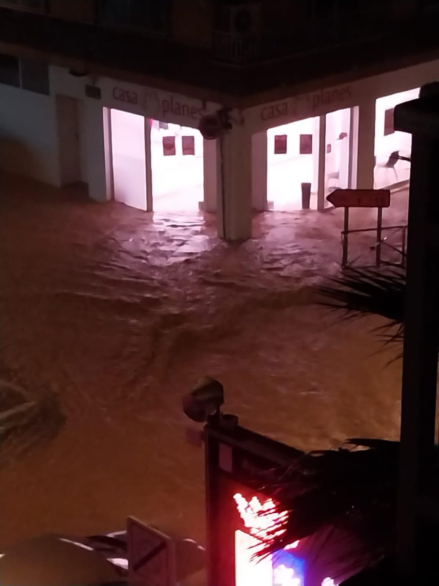 drafty 🎱 (Valencia User 💀) tweet media