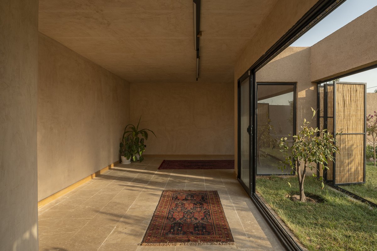 ArchDaily's tweet photo. The core #design of The Wall #House centers on a main wall dividing the home into public and private zones, with layered walls creating transitional spaces that blend #interior and #exterior realms. https://t.co/U0YespC988 https://t.co/WFHx3vDfin