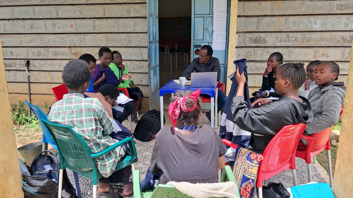 DrKulea's tweet photo. ✨ School’s out for our Samburu Girls Foundation students! Time to celebrate their hard work, evaluate progress, and plan for a fulfilling holiday. Proud of their achievements!

#EmpoweringGirls #EducationForAll #SamburuGirlsFoundation https://t.co/FoVPjo6Jmo