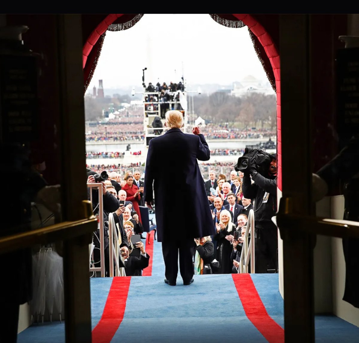 MAGAVoice's tweet image. If you are praying for Donald Trump's Victory in less than a week, reply with AMEN 🙏