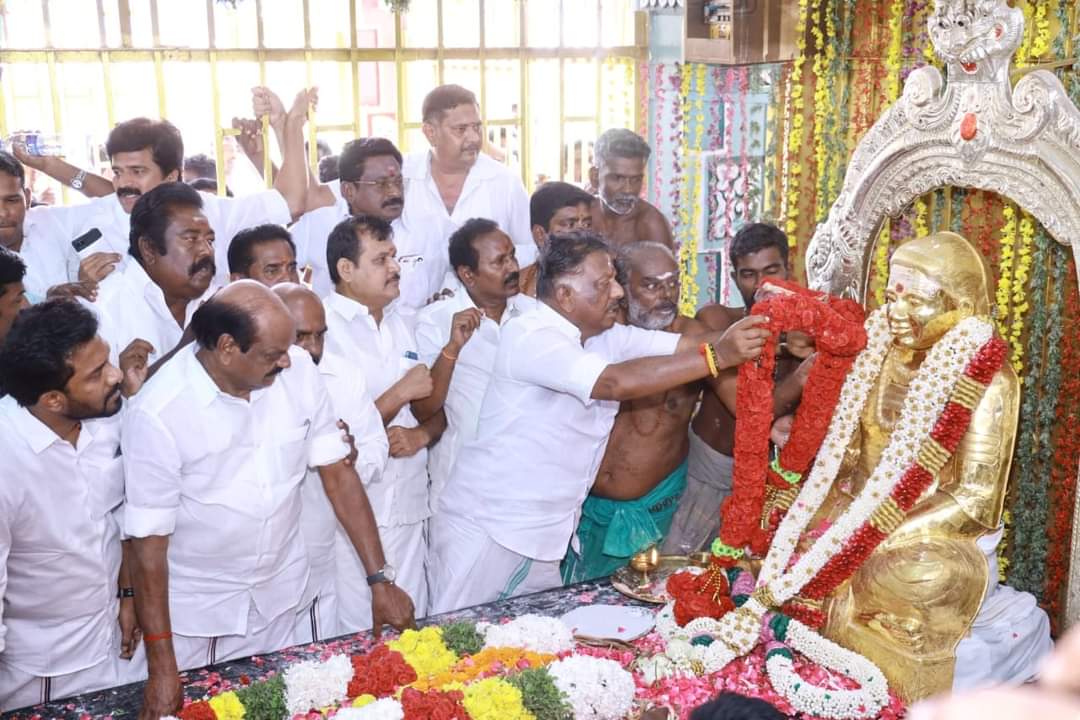 அஇஅதிமுக தொண்டர்கள் உரிமை மீட்பு குழு tweet media