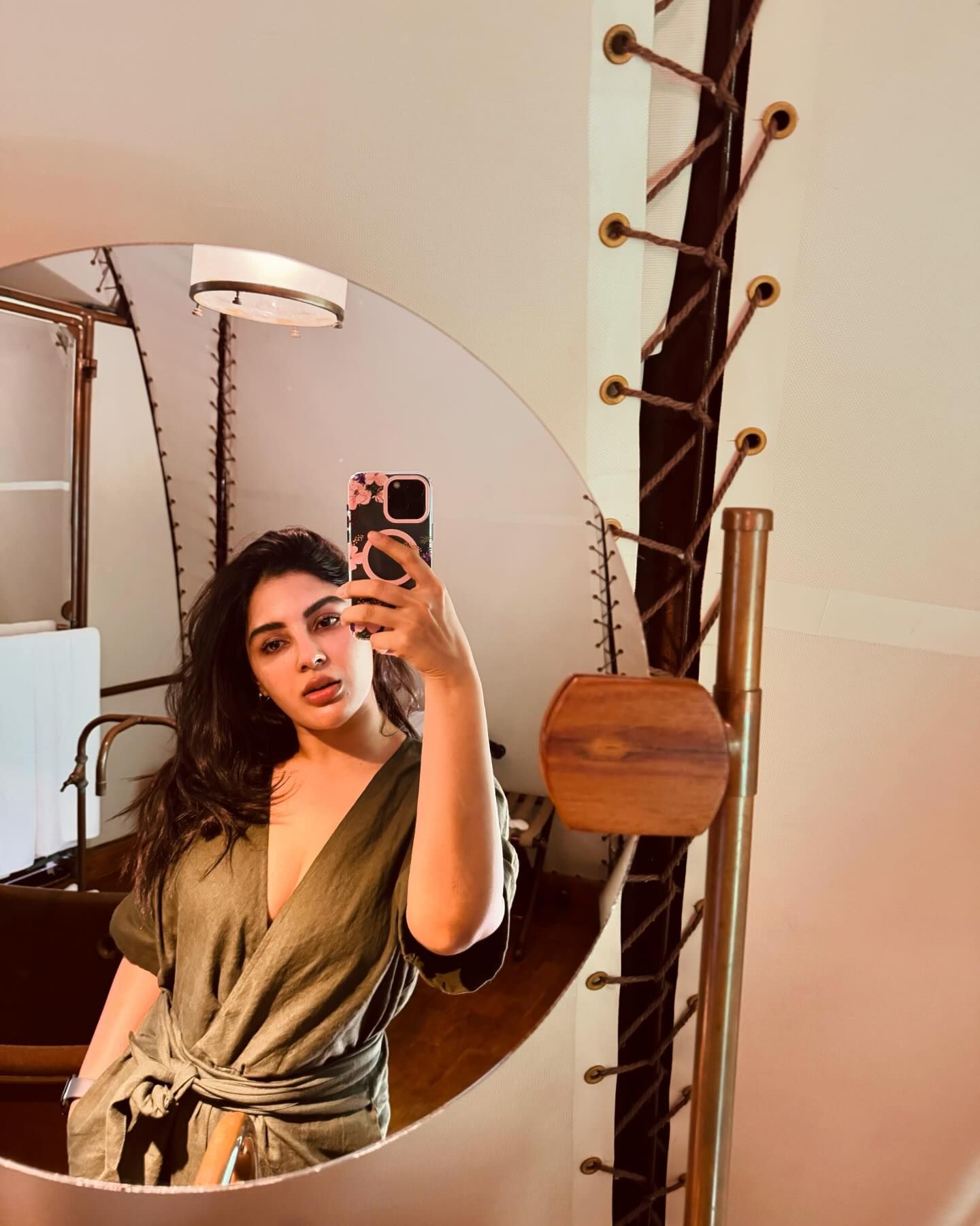 GbI2gUvWMAAOrtO?format=jpg&name=large