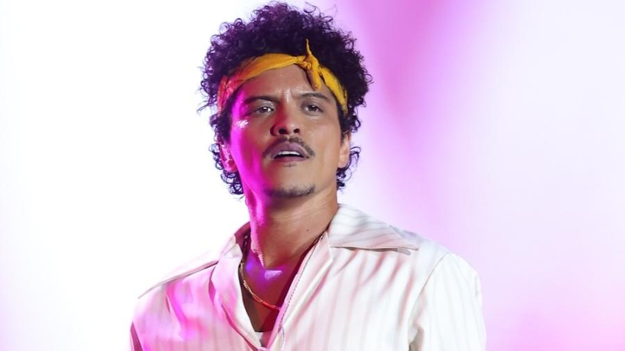 clip_fm's tweet photo. Bruno Mars ultrapassou The Weeknd e se tornou o artista com mais ouvintes mensais atualmente. https://t.co/QlPskcKS0Q