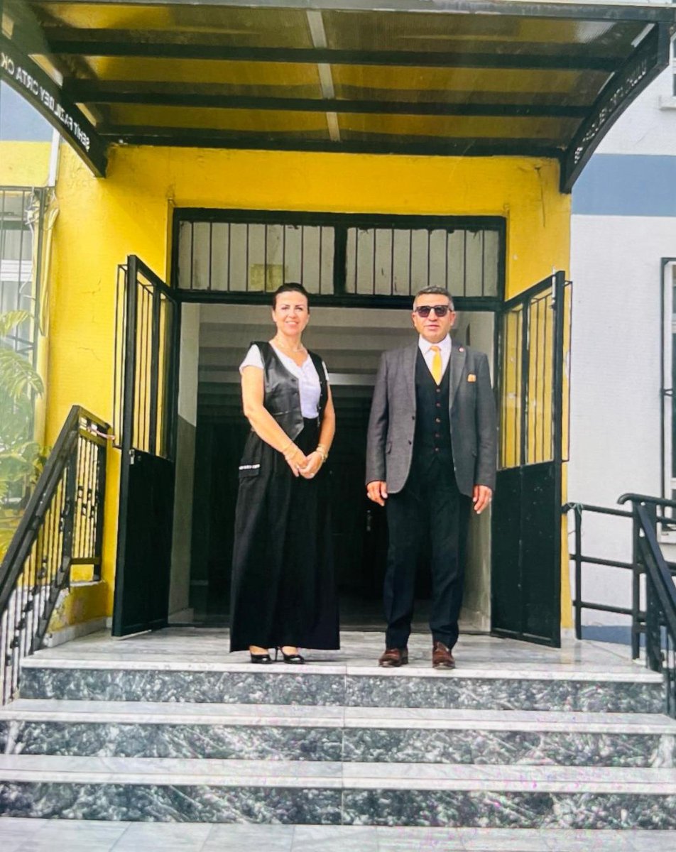 İlçe Milli Eğitim Müdürümüz Metin Ender KARABULUT, Şehit Fazılbey Ortaokulu'nu ziyaret ederek, okul müdüründen eğitim öğretim çalışmaları hakkında bilgi aldı. <a href="/tcmeb/">Millî Eğitim Bakanlığı</a> <a href="/Yusuf__Tekin/">Yusuf Tekin</a> <a href="/drsuleymanelban/">Dr. Süleyman Elban</a> <a href="/yahsiomer/">Dr. Ömer YAHŞİ</a> <a href="/ilkererarslan/">İlker ERARSLAN</a> <a href="/MetinEnder35/">Metin Ender KARABULUT</a>