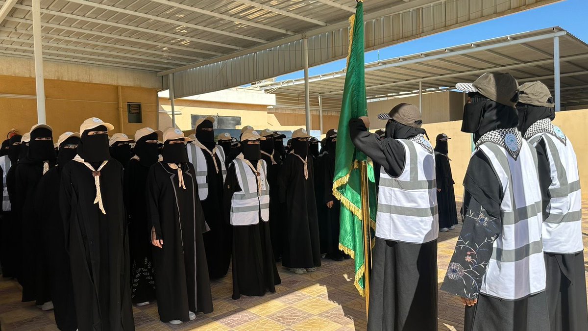 MOE_NJR's tweet photo. اختتمت إدارة أداء التعليم "قسم النشاط الطلابي" دورة عرفاء الطلائع، والتي شارك فيها أكثر من 450 كشاف وكشافة من مختلف مدارس المنطقة، والتي تهدف إلى دعم اتجاهات الكشافين و تنمية قدراتهم القيادية بما يساعدهم على إدارة و قيادة أفضل.
#تعليم_نجران https://t.co/dOYmkV7x1o