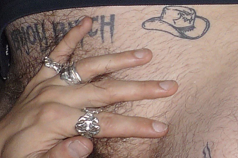 BodyMind1972's tweet photo. You can touch me bro https://t.co/9lrbGeC1Dn