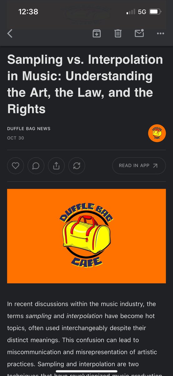 LolA With The Duffle Bag... tweet media