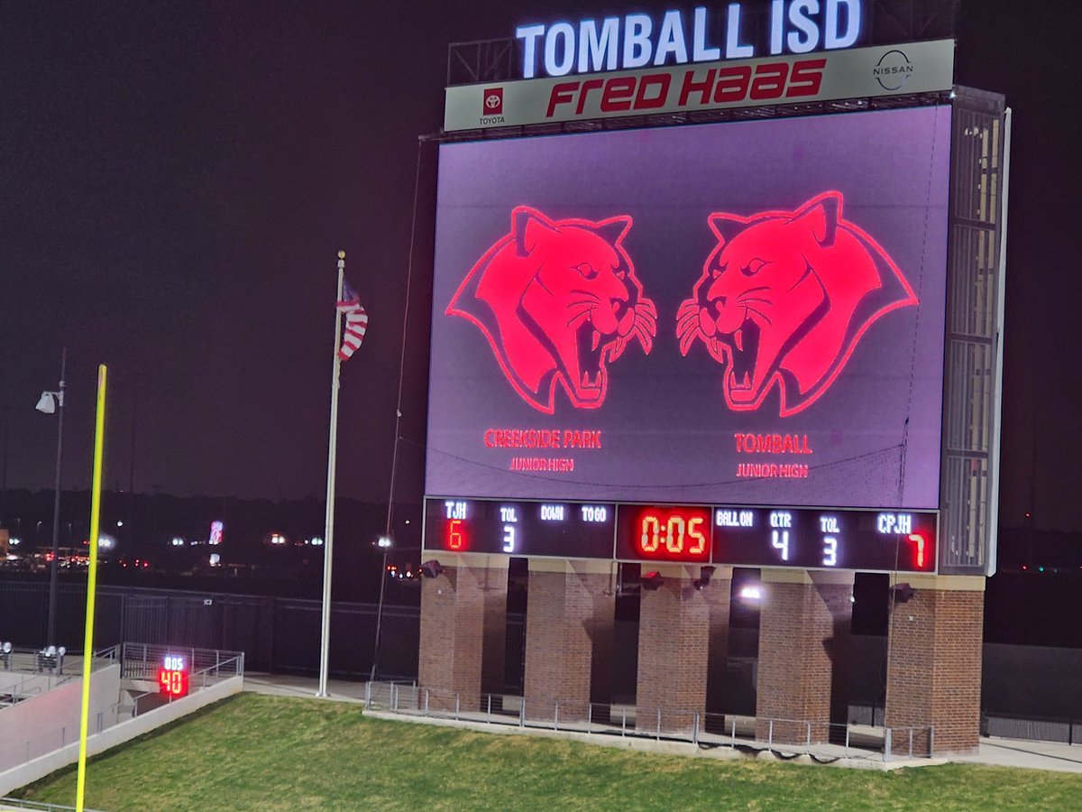 What a way to close out the 8th grade season!  BIG win over rival Tomball Junior High💪 It is times like this that I am reminded that we made the right choice to move to Tomball ❤️ I can't believe that these two will be at THS next year! 8th grade is flying by 🥹