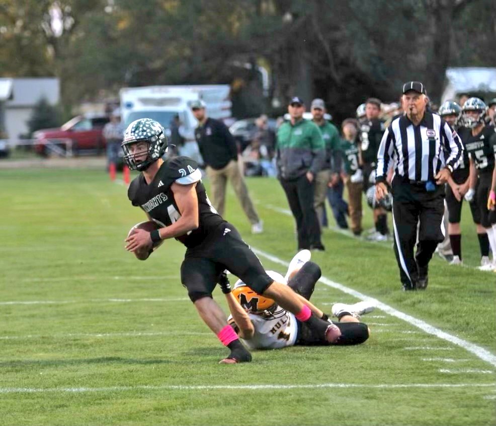 Player of the week!! <a href="/STKnights/">S-T Knights</a>
<a href="/TysonCox01/">Tyson Cox</a> Kyle Cox passed 5,000 career rushing yards and counting.. 🎮 with 8,000 total yards and counting ! He's wearing #24 in this picture honoring Riggin Anderson. 
#epicfootballcamps
#FridayNightLights
Sponsored by First State Bank 🏦