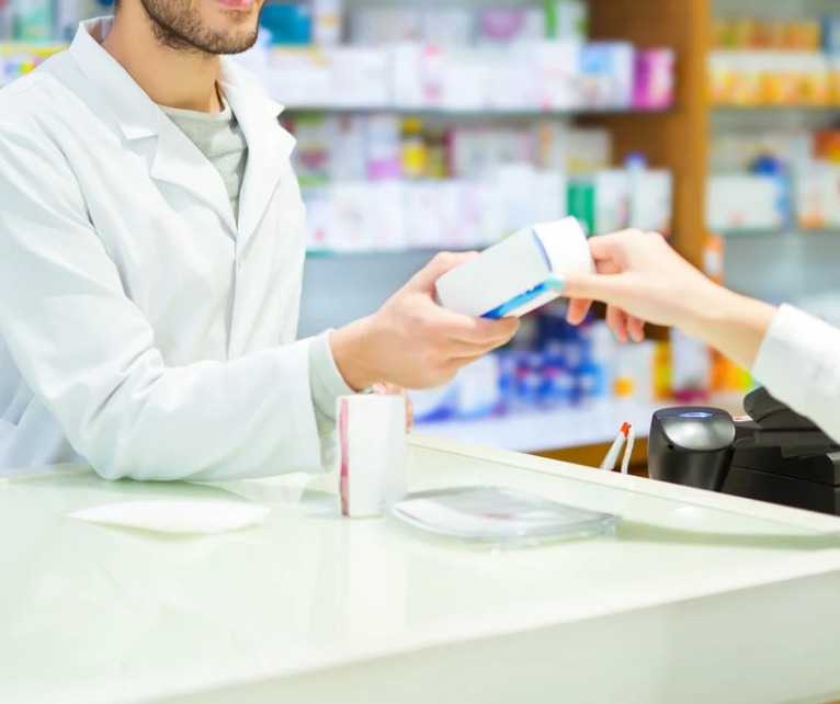 Debido a las condiciones meteorológicas y sus consecuencias, y como medida de contingencia, @GVASanitat establece que, durante los próximos días, los pacientes afectados sin documentación podrán recoger medicación prescrita en las oficinas de farmacias sólo con el número de DNI