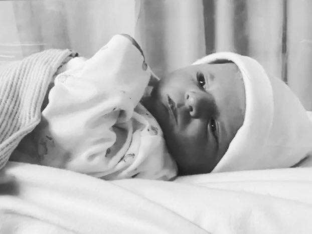 EmmaJThomas's tweet image. Home with the newest member of our family. A huge “THANK YOU” to the wonderful maternity team @UHNM_NHS for their care. 🩵