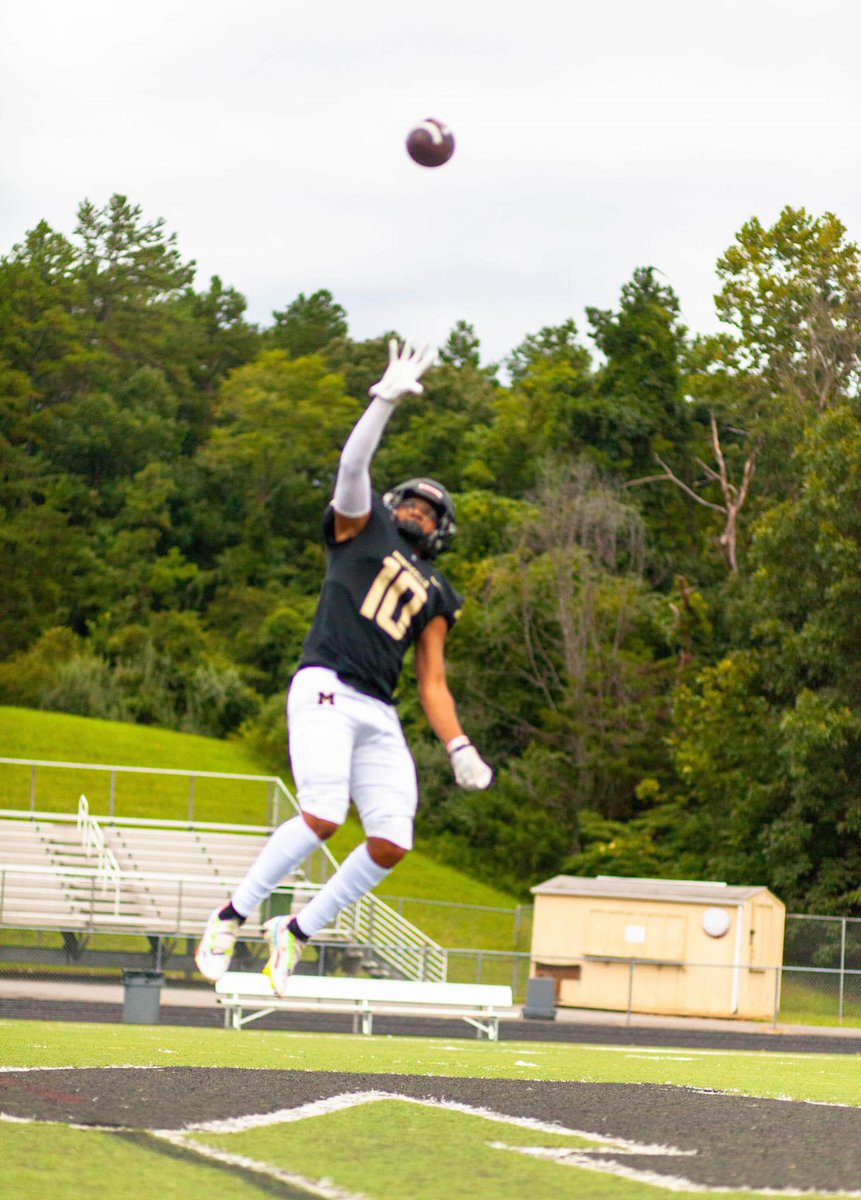 It’s crazy that Friday is senior night. Seems like just yesterday we looked like this🥹🫡