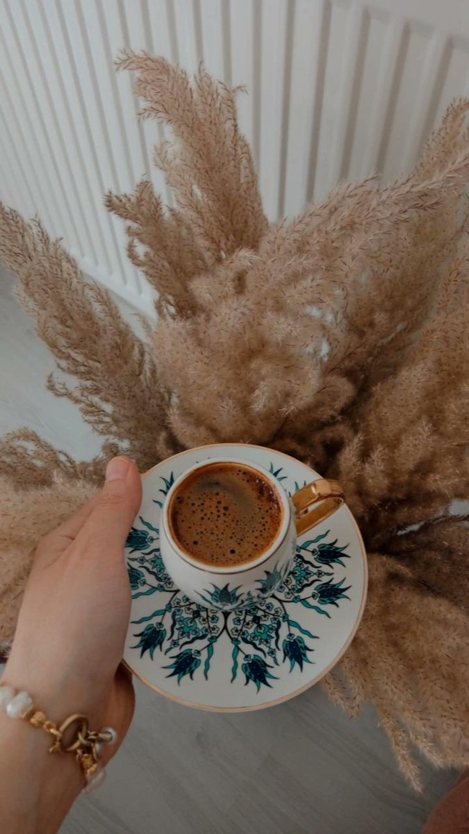 Yol senin yolun, sadece senin. Kimse onu senin yerine yürüyemez.