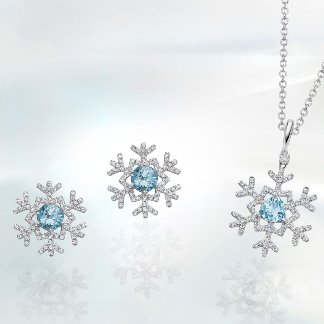 Snowflake is back. ​

Inspired by the magic of Christmas snowfall and Kiki's favourite time of year, we are thrilled to announce the return of our delicate diamond snowflake designs with three new earring additions. ​

Discover our Snowflake collection: kiki.co.uk/collections/sn…