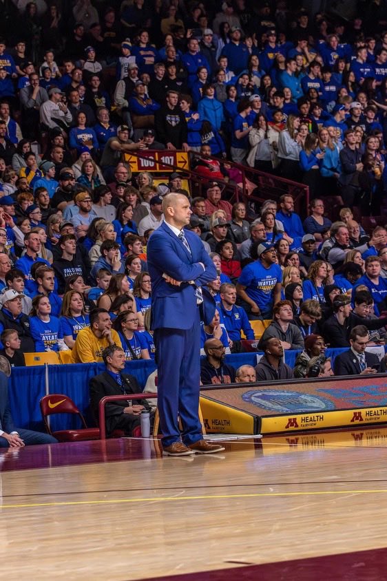 MidwestEliteBB's tweet image. #TeamMEB Staff Spotlight

Coach Bryce Tesdahl (@CoachTesdahl)

Current Position:
Minnetonka High School (MN), Head Boy’s Coach
***State champs in 2024***

MEB Summers: 10

Why Midwest Elite Basketball?

“MEB provided me an opportunity to coach, connect, and  build contacts all…