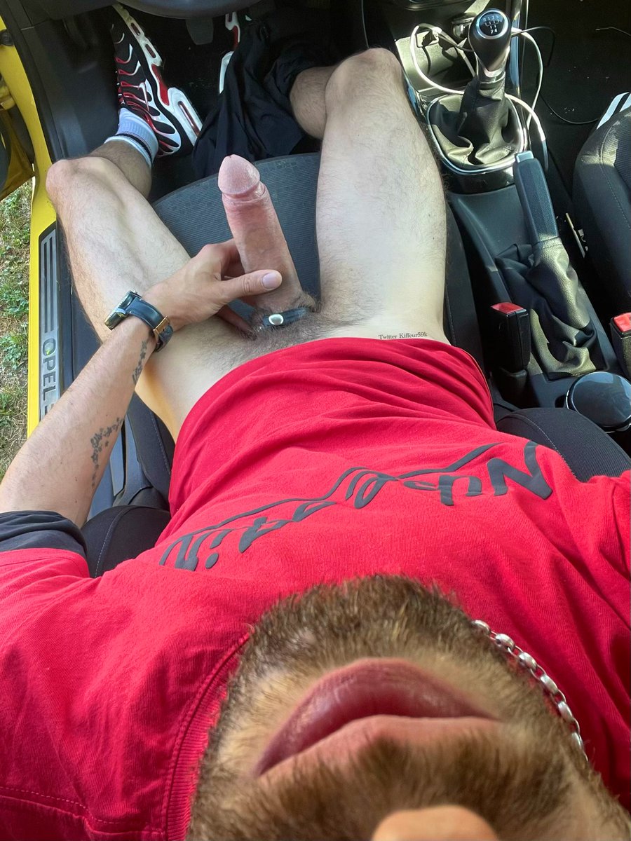 BryanXofficiel's tweet photo. Ma queue ou la boîte à vitesse ? https://t.co/giSTMs1UHC