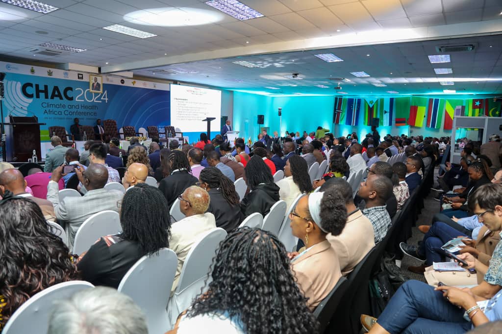 healthtimeszim's tweet photo. This afternoon,  @WHOAFRO will be convening a meeting of African Health ministers to deliberate on Climate Change and Health, as a side event to the ongoing #CHAC2024 @CeSHHAR @WHO_Zimbabwe @MoHCCZim @AfricaCDC https://t.co/UN1Ggccbf1