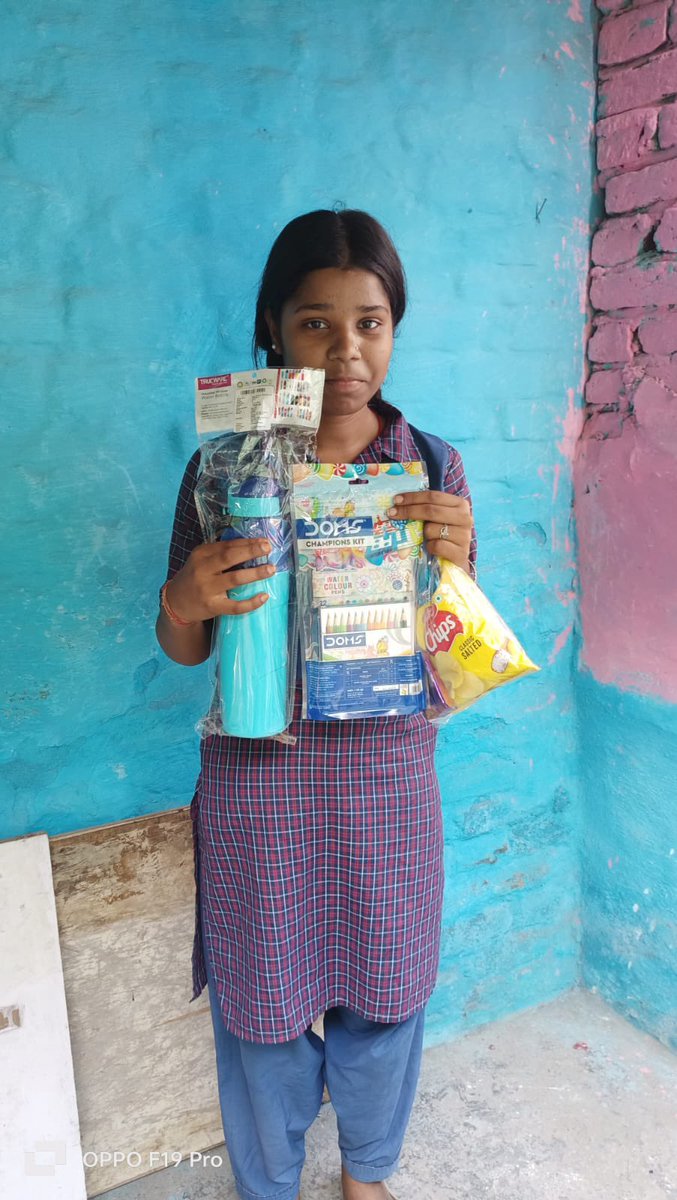 cflct_ngo's tweet image. “On this auspicious Dhanteras, we celebrated by sharing joy and essentials with slum kids! 🌟 200 stationery kits, water bottles, and gift hampers brought smiles to young faces. Grateful for our generous donors &amp;amp; amazing volunteers! 💖 #HappyDhanteras #SpreadJoy #SupportForKids