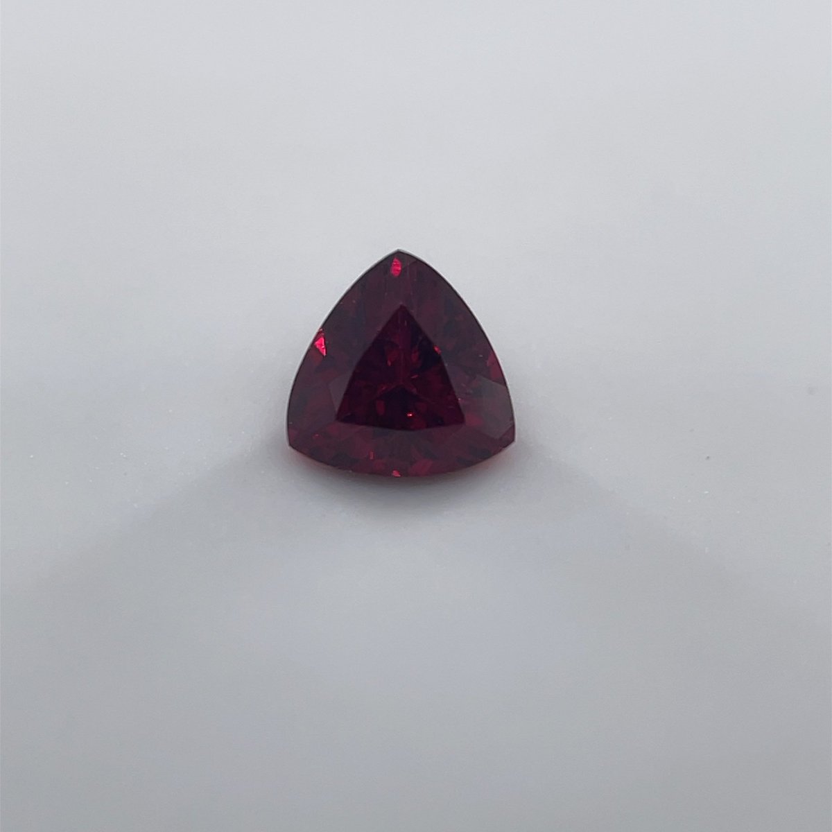 DelmiglioreJ's tweet photo. 【6067-9】
パイロープガーネットルース 0.290ct
4.08×4.05×2.53mm 日独ソ付
#パイロープガーネット #pyropegarnet
#ガーネット #garnet
#カピルのお店デルミリオーレ https://t.co/ulRQI96BtF
