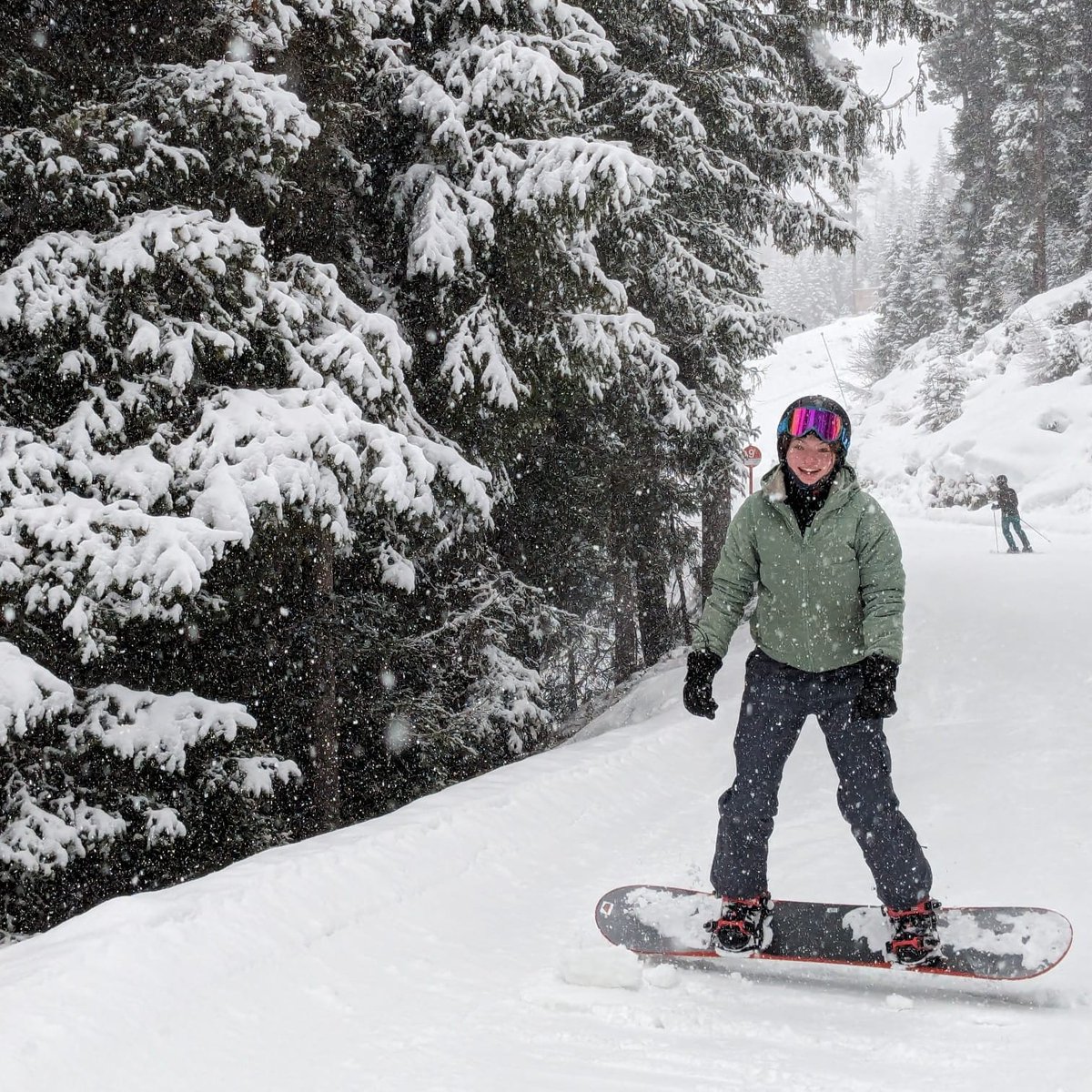 Dochter had mondelinge afspraak om in Oostenrijk te gaan werken in de skiverhuur.  

Contract komt eind oktober. Zeiden ze. Nu een mailtje. Dat ze toch met iemand anders in zee gaan ...

Wie helpt m'n dochter aan een leuke baan vanaf december 2024? Delen = fijn!