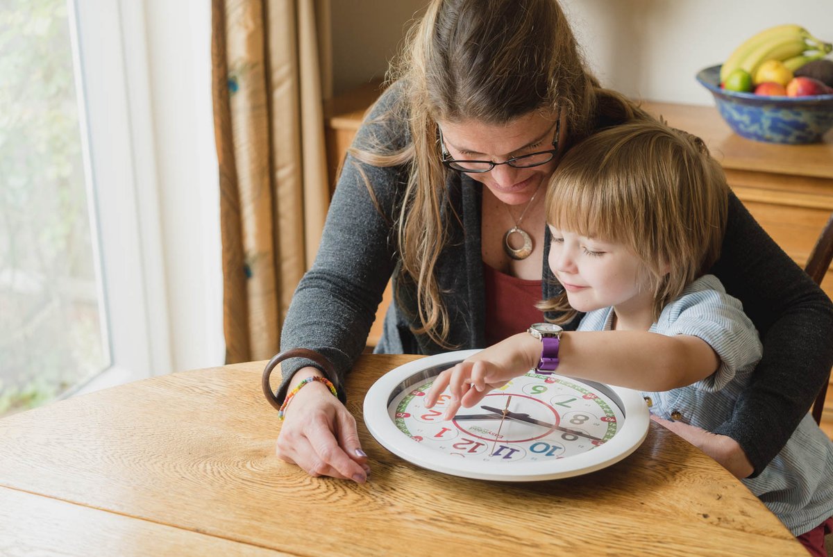 EasyReadTime's tweet image. 🕒 Many children (and adults!) find it difficult to read the time, so explore the simple ways to read an EasyRead clock today. 
easyreadtimeteacher.com/news/the-easy-… 
#tellingtime #earlylearning #teachingresources