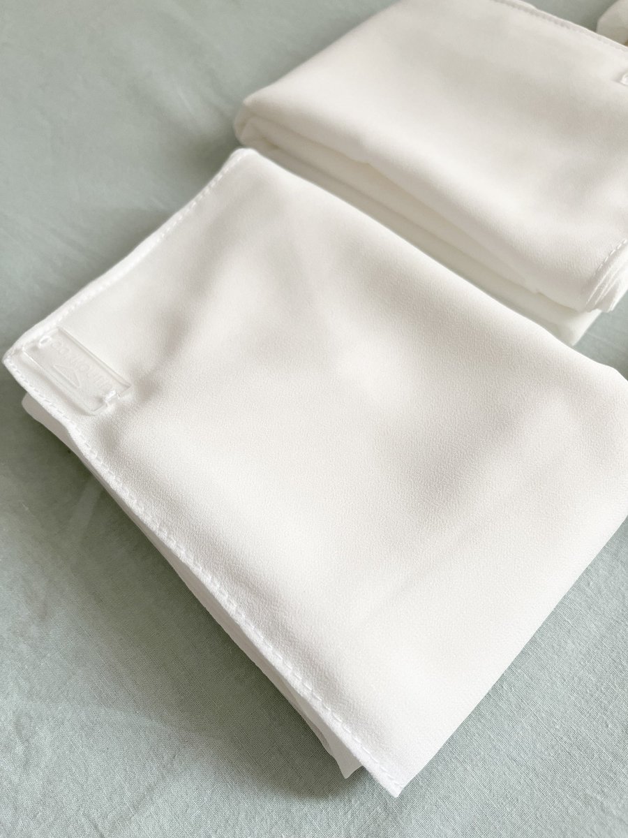 Hello everyone! your fav shawl is back! 😍 Anyone planning a wedding this year should grab this shawl right away! 

And to those who have bought before don't forget to share beautiful ootd with us! 🦋