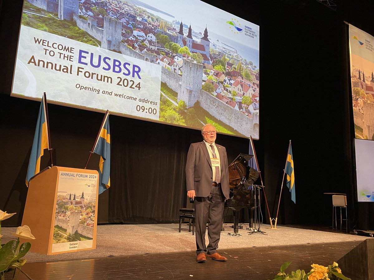 RudigerStrempel's tweet photo. Regional cohesion in challenging times: The #EUSBSR #AnnualForum 2024 kicks off with over 600 participants in beautiful #Visby on the island of #Gotland, #Sweden / #Sverige @EUSBSR @HELCOMInfo https://t.co/fqhAkobtQS