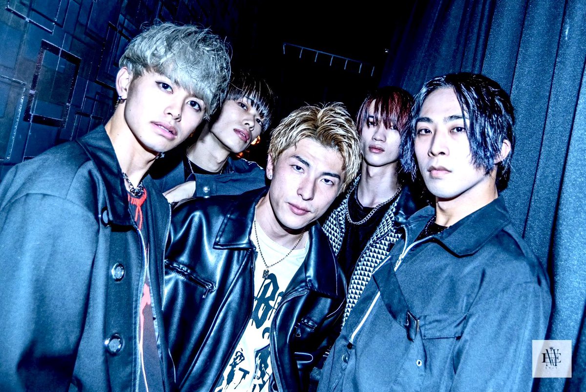 👑ENvY release Live情報👑

ENvY
2nd Album  Release  Live
＆Xmas party🌲

2024.12.25(wed)
▪︎広島Yise
▪︎開場18:30開演19:00
▪︎前売2500円学生1,000円
+1d 600円

①Release Live
※特典会あり
②Xmas party
※特典会あり

TIGET受付
2024.11.2 12:00〜
tiget.net/events/356994