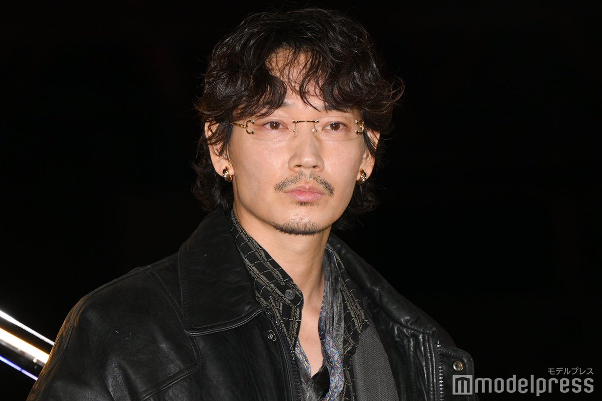 カルティエ💎セレブレーションパーティ】 綾野剛、高級アクセサリー