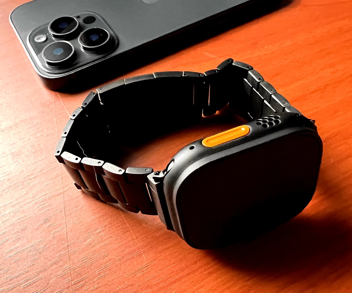 AppleWatch NOMAD Titanium Band ブラック 新品 