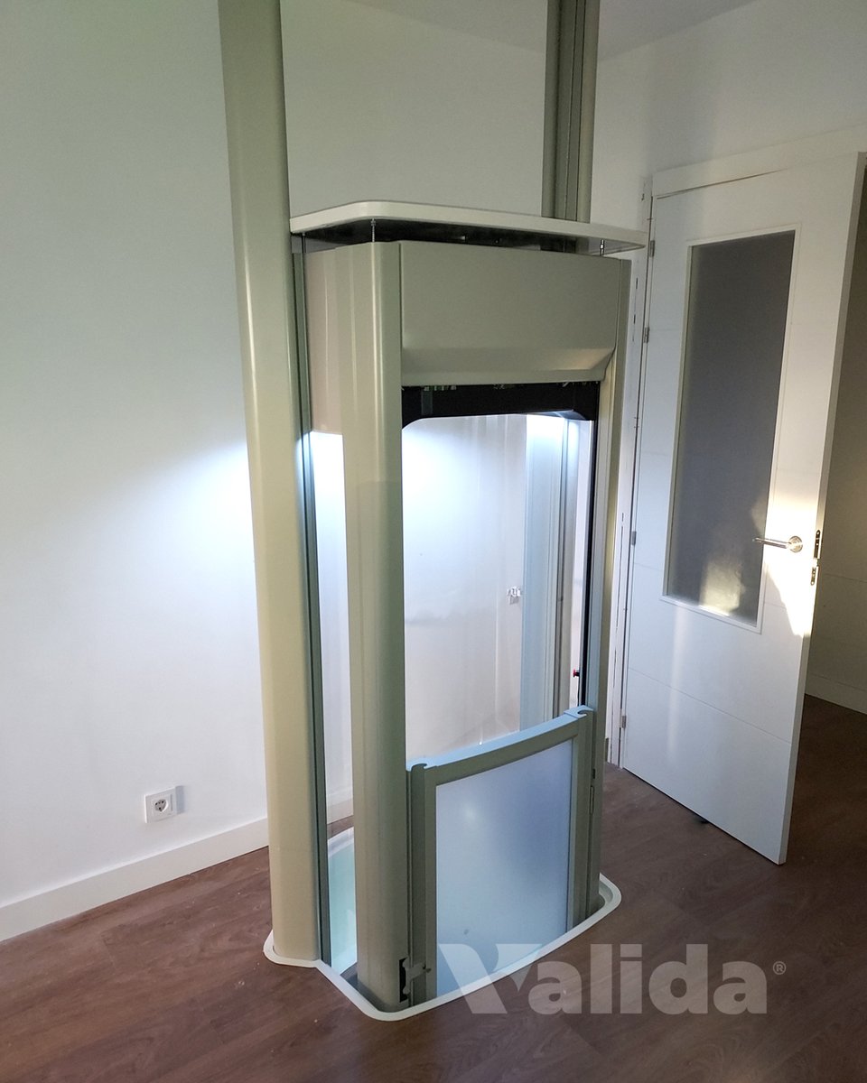 ValidaOnline's tweet photo. Nueva instalación realizada: Elevador doméstico SUPES ✅ Con el elevador vertical SUPES, no solo obtienes una solución accesible, sino también un diseño moderno y atractivo que se adapta a cualquier entorno. 
#elevador #homelift #ascensor #ascensordoméstico #movilidad https://t.co/QhcKzaeHHg