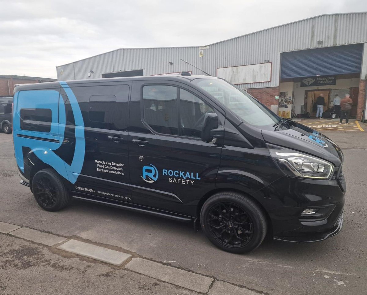 RockallSafety's tweet photo. New van day for our Project Manager Christopher Thompson 🙌
#NewVanDay #FleetVan #ProjectManager #GasDetection #OilAndGas #CompEx #SafetyFirst #SafetyAtWork #Industry #Engineer https://t.co/CxRkCV1M9a