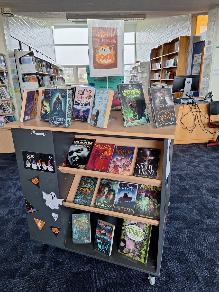 KpssL's tweet photo. Getting ready for Halloween 🎃 @KpssL @KingsParkSec @EnglishKpss https://t.co/TAfmcaW28p