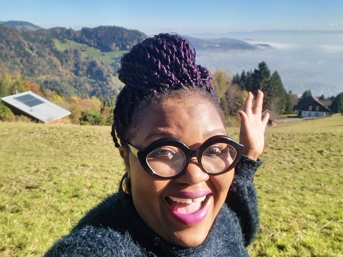 RuthOshikanlu's tweet photo. After working hard, I always play harder!
Geneva had lots to offer.
Heights and water ticked my box!
Took a train ride to Rochers de Naye and could still see Lac Leman (Lake Geneva) because we were blessed with the sun!😍😍😍 https://t.co/Psd9X1E4oz