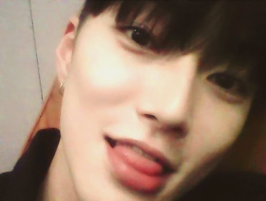 i_ngam03's tweet photo. 03즈 https://t.co/wK7cZYqR9h