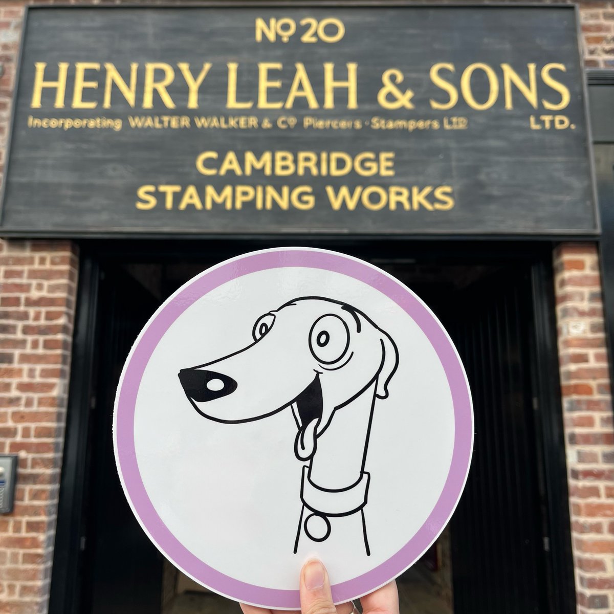 What's on @ Sheff City Centre (@outoutsheff) on Twitter photo Head to the lovely <a href="/LeahsYard/">Leah's Yard</a> on Cambridge Street for their 🆓 Frank's Art Trail 🐶 Curated by the lovely folk at @PeteMcKee's Art Gallery. Find nine Franks hiding around the Yard. Visit the Gallery first to pick up your clue sheet 🔍 On until Sunday 👏
sheffieldcitycentre.com/featured/octob… 👀 Head to the lovely <a href="/LeahsYard/">Leah's Yard</a> on Cambridge Street for their 🆓 Frank's Art Trail 🐶 Curated by the lovely folk at @PeteMcKee's Art Gallery. Find nine Franks hiding around the Yard. Visit the Gallery first to pick up your clue sheet 🔍 On until Sunday 👏
sheffieldcitycentre.com/featured/octob… 👀