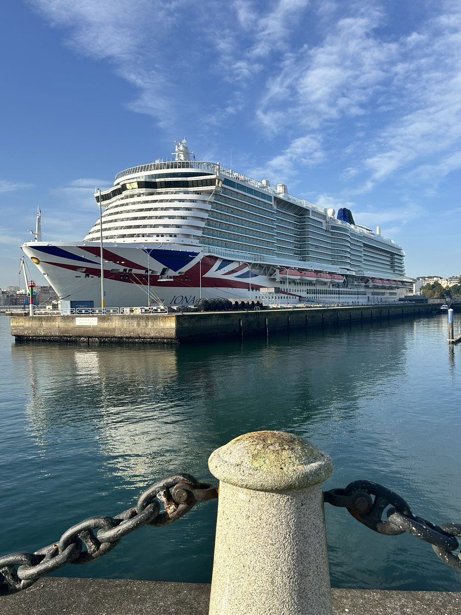 RachelWhelpton's tweet photo. @pandocruises Iona looking beautiful in the Spanish sunshine in A Coruna… just got off for a morning stroll 😍 https://t.co/D5HQCXDr3W