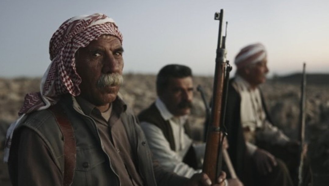 Yeazidi's tweet photo. سيظل جرح شنكال(سنجار) دامي
وسيظل صمود أهلها تاج فوق رؤوسنا
نفتخر به ونحدث به الأجيال جيًلا بعد جيل 
دافعوا عن أرضهم وعرضهم برغم خسارتهم لكنهم صمدوا وانتصروا  وأكدوا لنا أن الأرض غالية  والوطن للشرفاء 

#الابادة_الايزيدية 
#YazidiGenocide https://t.co/elp70GdHgF