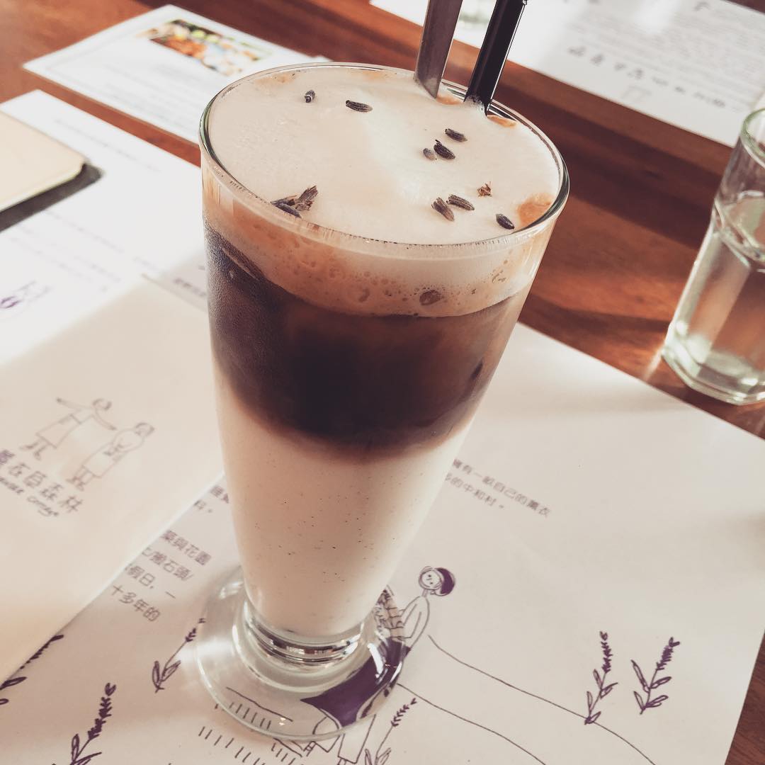 Take ﾞa ᠎break  from ᠎your busy ᠍schedule