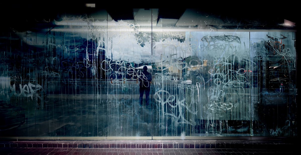 From An Abandoned Work - 1

From An Abandoned Work, which takes its title from a short work by Samuel Beckett, invites the viewer to explore the relationship between reflection and observation, presence and absence.

moca.london/we_davidvaneys…

<a href="/the_eyesite/">the_eyesite</a> 

#moca #davidvaneyssen