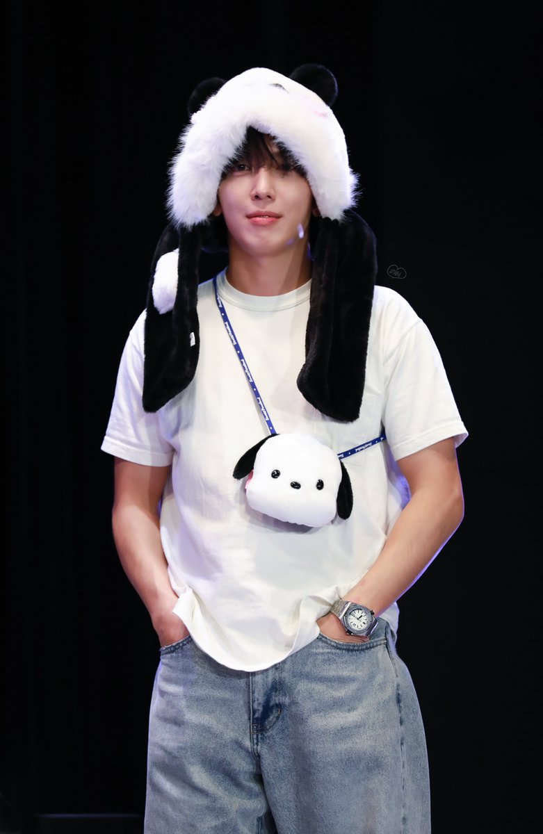 emotionaljyh89's tweet photo. 241029 에버라인 대면 팬싸 
#정용화 
#JUNGYONGHWA 
@JYHeffect 

🫶 https://t.co/UuTk0d2K0e