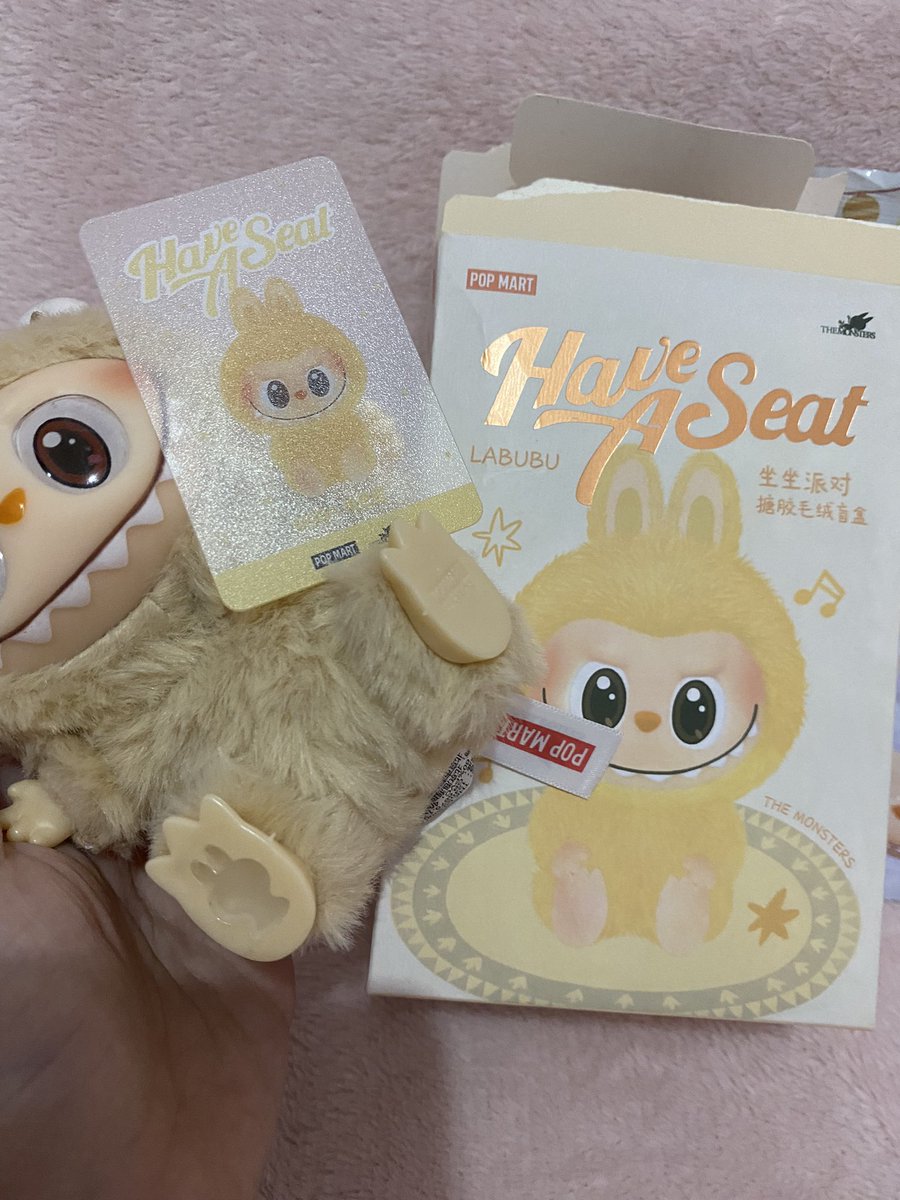 hexasells's tweet photo. wts lfb ph 

🤎 Labubu Have A Seat
🤎 Baba (fresh pull)
🤎 premium copy (with pop mart logo)
🤎 600 pesos

loc: rizal
mop: gcash (1 week reservation)
mod: j&amp;t https://t.co/rTSFTcdTN1
