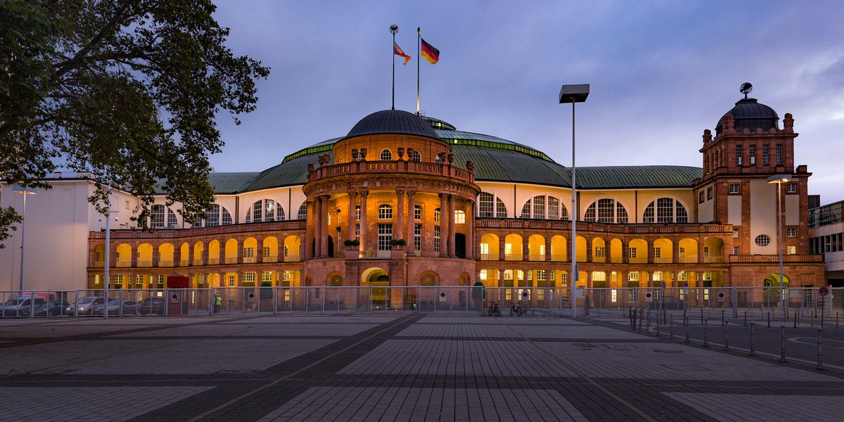 drxwvuitton's tweet photo. dear @30SECONDSTOMARS @jaredleto @shannonleto for your consideration
festhalle frankfurt, middle of germany
capacity 13,500
seats &amp; standing, accessibility including ground-level entrance
easy to get to via train, car, plane
restaurants, shops, pharmacy close
last been here 2013 https://t.co/UjkMtMoMYH