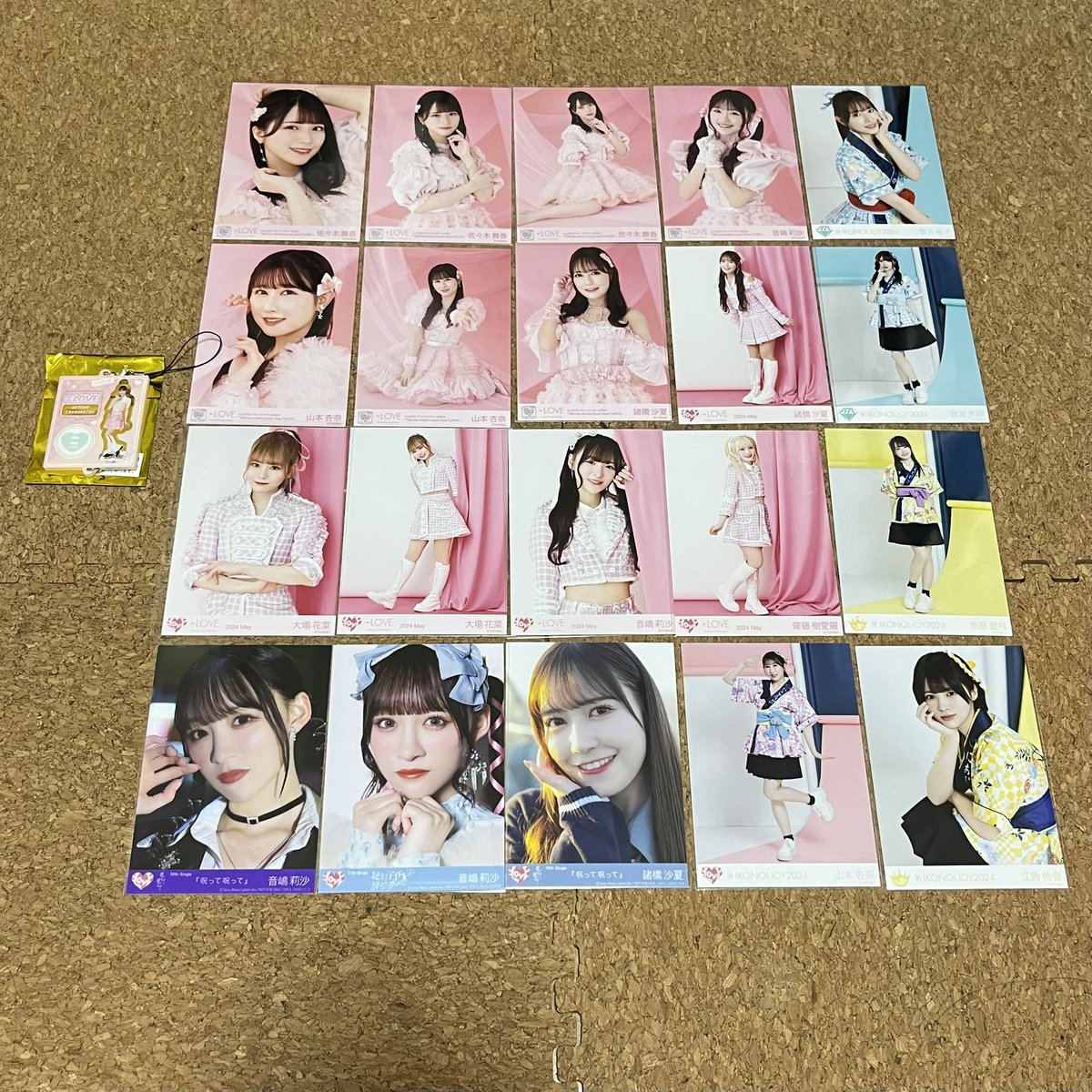 trhk_eq's tweet photo. イコノイジョイ 法被  ピンキー アリツア 
イコラブ ノイミー ニアジョイ 生写真 トレ

求:佐々木なんでも＞同種大信田ヨリ＞瀧脇なんでも(山本諸橋とのトレ優先)
譲:以下

11/3スペラ2部前後または郵送でのトレお願いいたします🌙*·̩͙ https://t.co/l1IEjljzs9