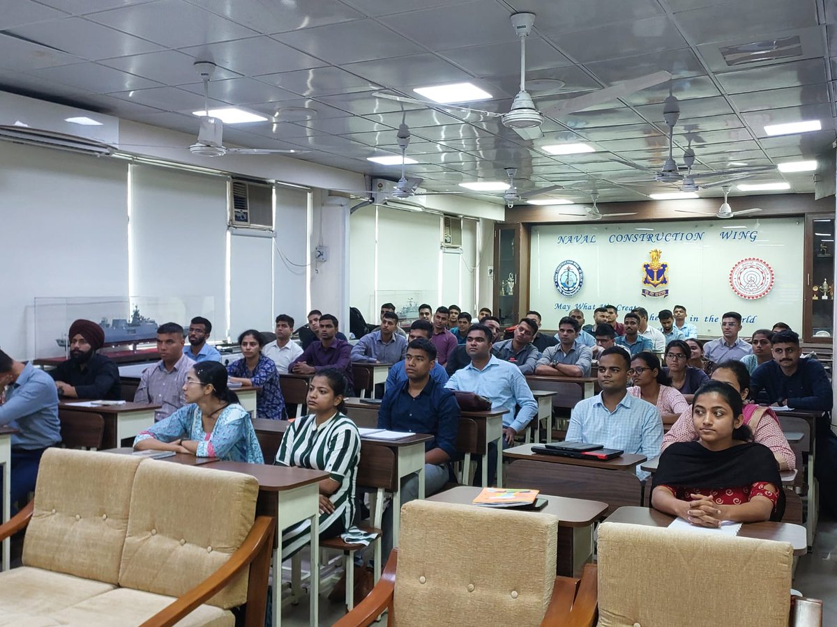 IN_DCP's tweet photo. Shri T Hussain, CAO from NHQ/ DCP delivered an insightful lecture on Civilian Administration and familiarization of CCS (CCA) Rules to the #PGDIIT batch 2023/24 of 60 #NavalOfficers at Naval Construction Wing, #IITDelhi. The session was well received, enriching knowledge and fostering valuable discussions.
#IndianNavy
#DefenceCivilians
#CivilianAdministration
#2024YearOfNavalCivilians