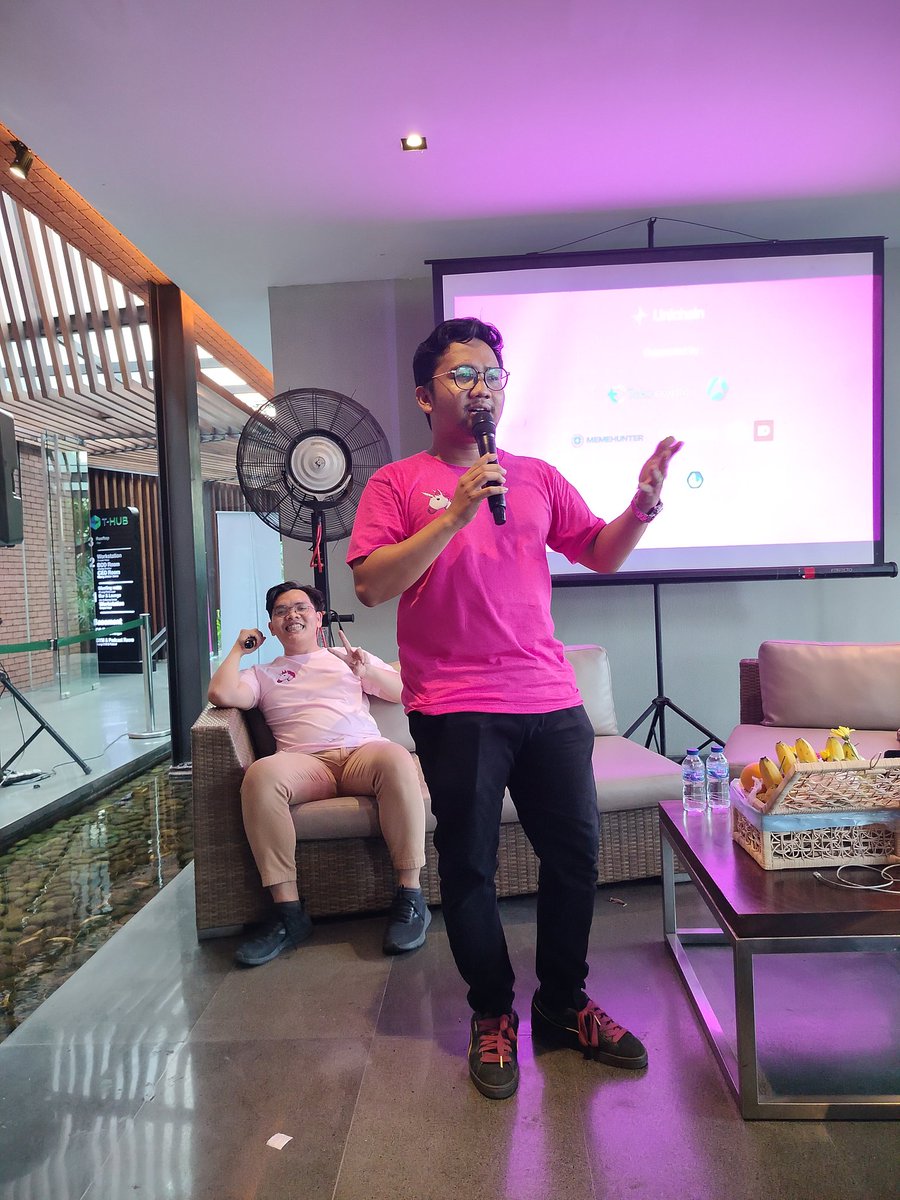 Supporting bestie bestie <a href="/riandrns/">Rian</a> <a href="/0xRahmitz/">rahmitz</a> di <a href="/UnichainID/">Unichain Indonesia</a> meetup di T-Hub by <a href="/Tokocrypto/">Tokocrypto</a> 

Siapa yang udah disini?