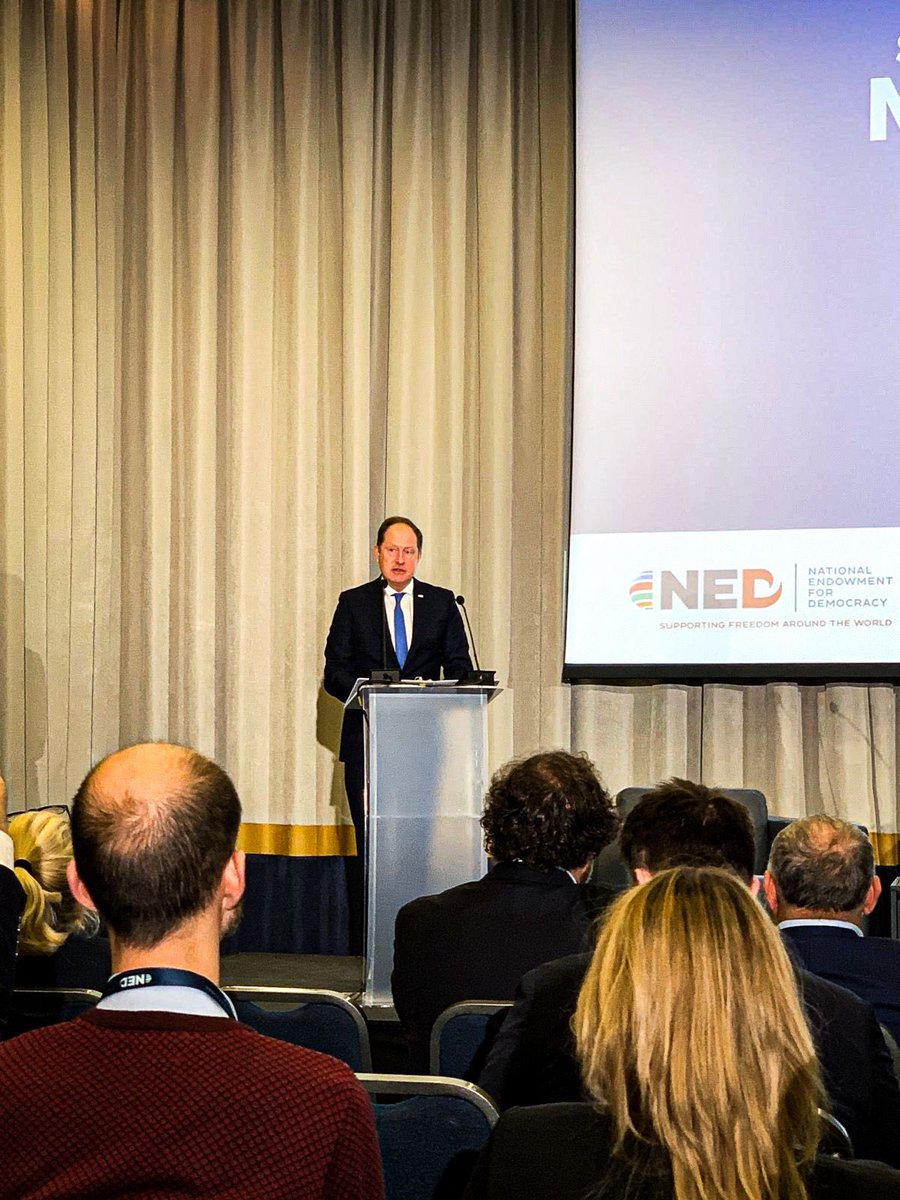 USEmbassyWarsaw's tweet image. .@USAmbPoland wziął dziś udział w konferencji „Wzmacnianie i Finansowanie Wolności Mediów”, zorganizowanej przez @CIPEglobal, @CIMA_Media i @nedemocracy w Warszawie. W obliczu rosnących zagrożeń dla wolności mediów na całym świecie potrzeba wiarygodnego i niezależnego…