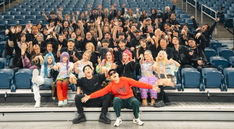 This_IstheGirl's tweet photo. @VectorChefVegas The Girls and Simon are #XG core but it is about the whole #XGALX #ALPHAZ pack #movement challenging the idol industry toxic mindset to "make it a better place for you and for me ". #IYKYK
#we_are_the_world #XLaFamilia
#Galaxy_Empire_State_Of_Mind
#when_galaxies_align https://t.co/vtMMEbdiDB