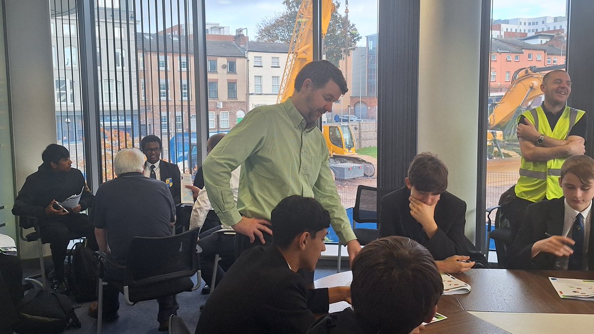AheadP_ship's tweet photo. 🏗️We recently collaborated with @ArcadisUK to bring Yr 9 students from @westderbyschool to visit the new Royal Liverpool University Hospital &amp; gain unique insights into the #skills &amp; #careers involved in the safe demolition of the old hospital site.
#ESG #BuiltEnvironment https://t.co/W5NoEyLhwK