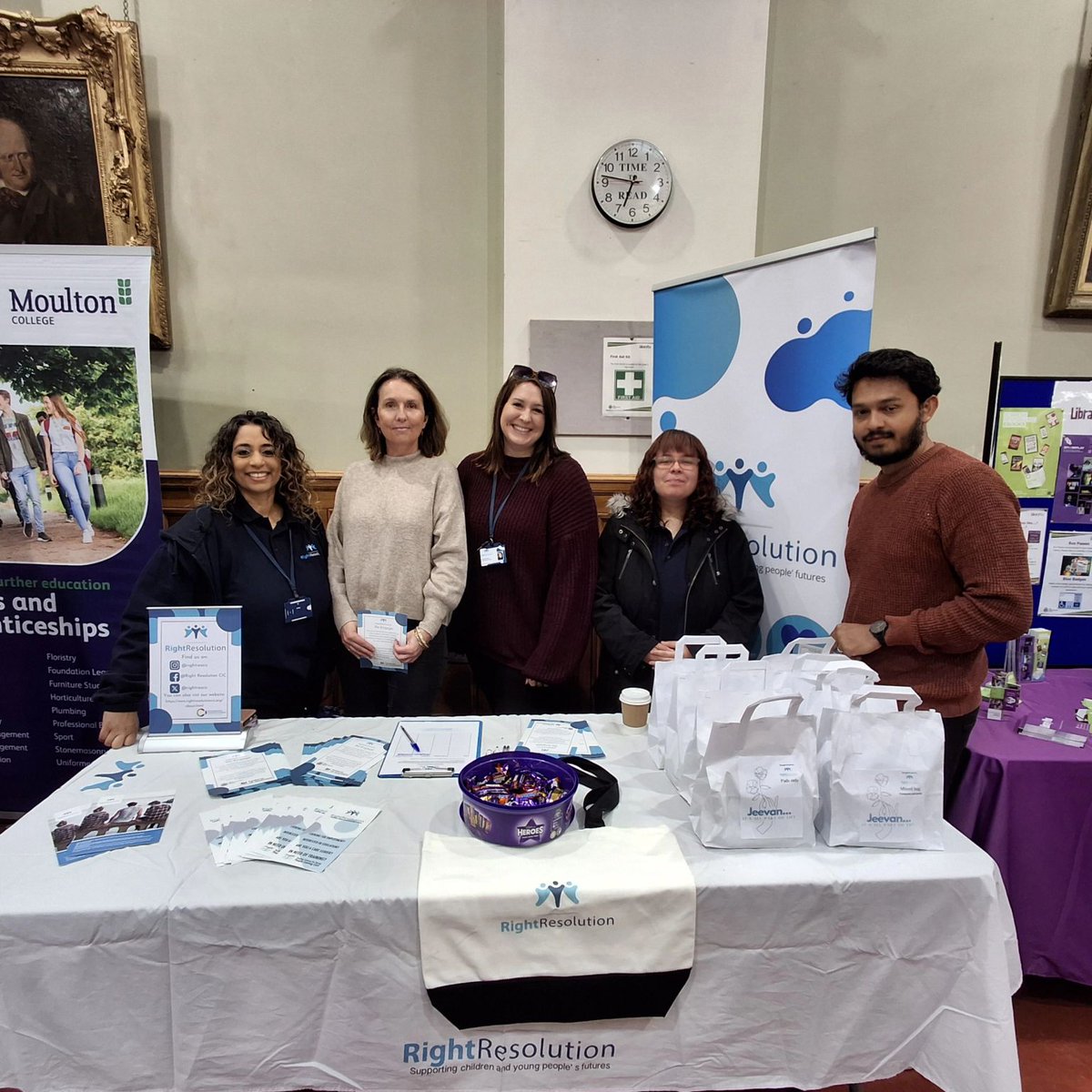 West Northants Economic Growth Team (@wnorthantsbiz) on Twitter photo 🥰 Thrilled to attend the #careleavers offer event
🌟 We were on hand promoting our vast #employment support & celebrating the launch of <a href="/RightResCIC/">Right Resolution CIC</a> "Re-Engage" Skills Project thanks to UKSPF funded by <a href="/WestNorthants/">West Northamptonshire Council</a>
😍Access free support here - westnorthants.gov.uk/free-employmen… 🥰 Thrilled to attend the #careleavers offer event
🌟 We were on hand promoting our vast #employment support & celebrating the launch of <a href="/RightResCIC/">Right Resolution CIC</a> "Re-Engage" Skills Project thanks to UKSPF funded by <a href="/WestNorthants/">West Northamptonshire Council</a>
😍Access free support here - westnorthants.gov.uk/free-employmen…